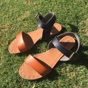 Mossimo Lakitia Sandals